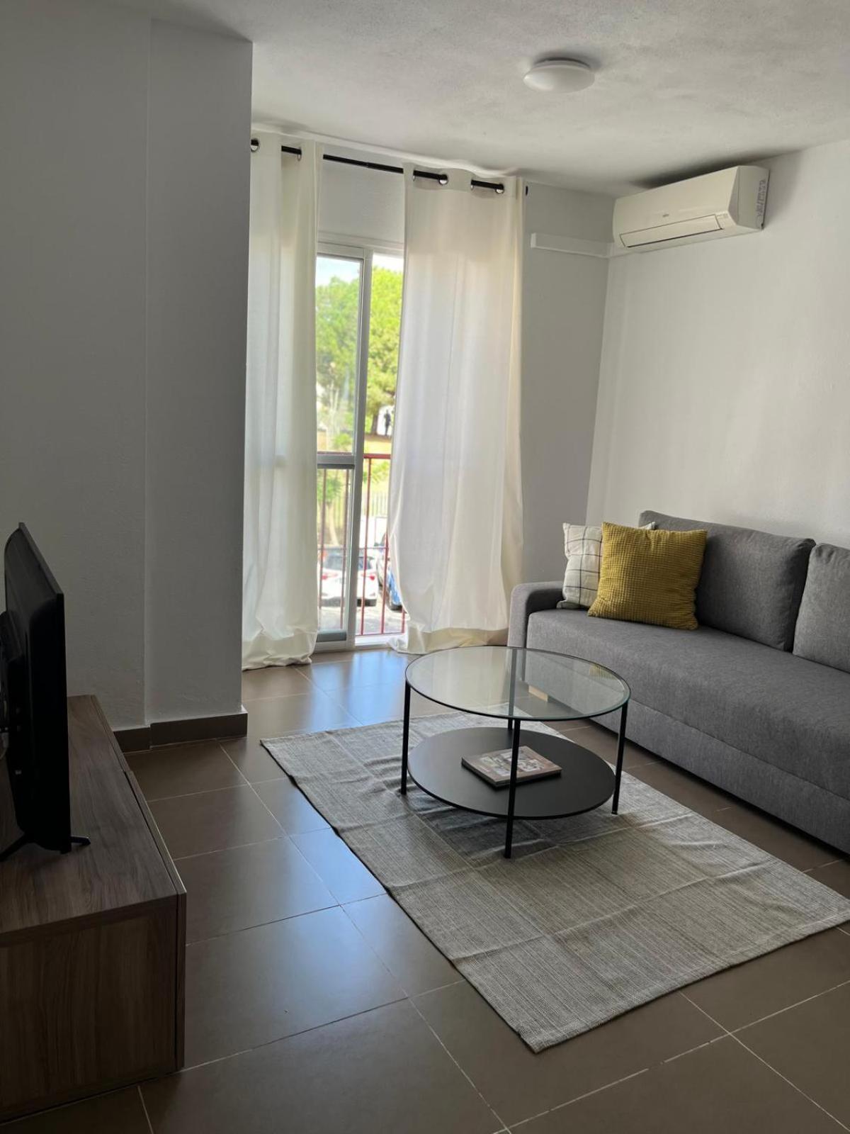 Malaga Prime Location - Stylish Apartment With Free Wifi, Free Parking, Steps From The Historic Center Extérieur photo