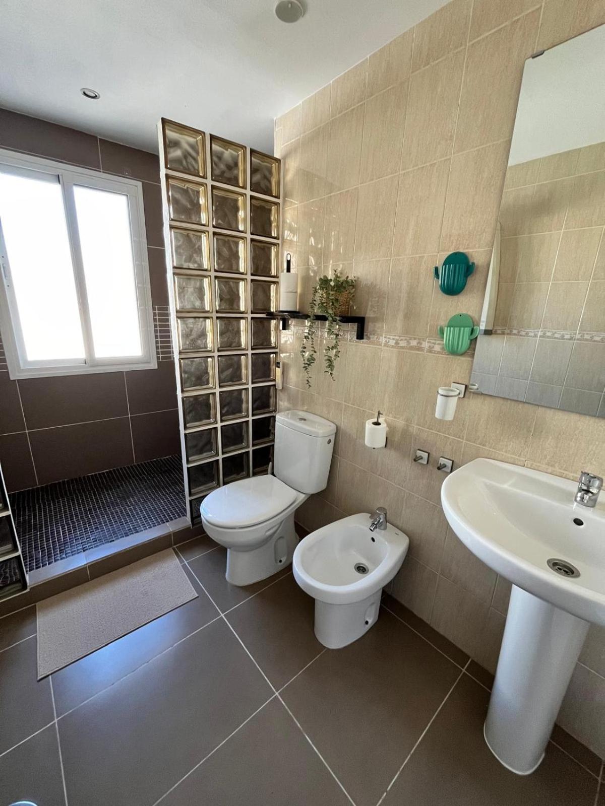Malaga Prime Location - Stylish Apartment With Free Wifi, Free Parking, Steps From The Historic Center Extérieur photo