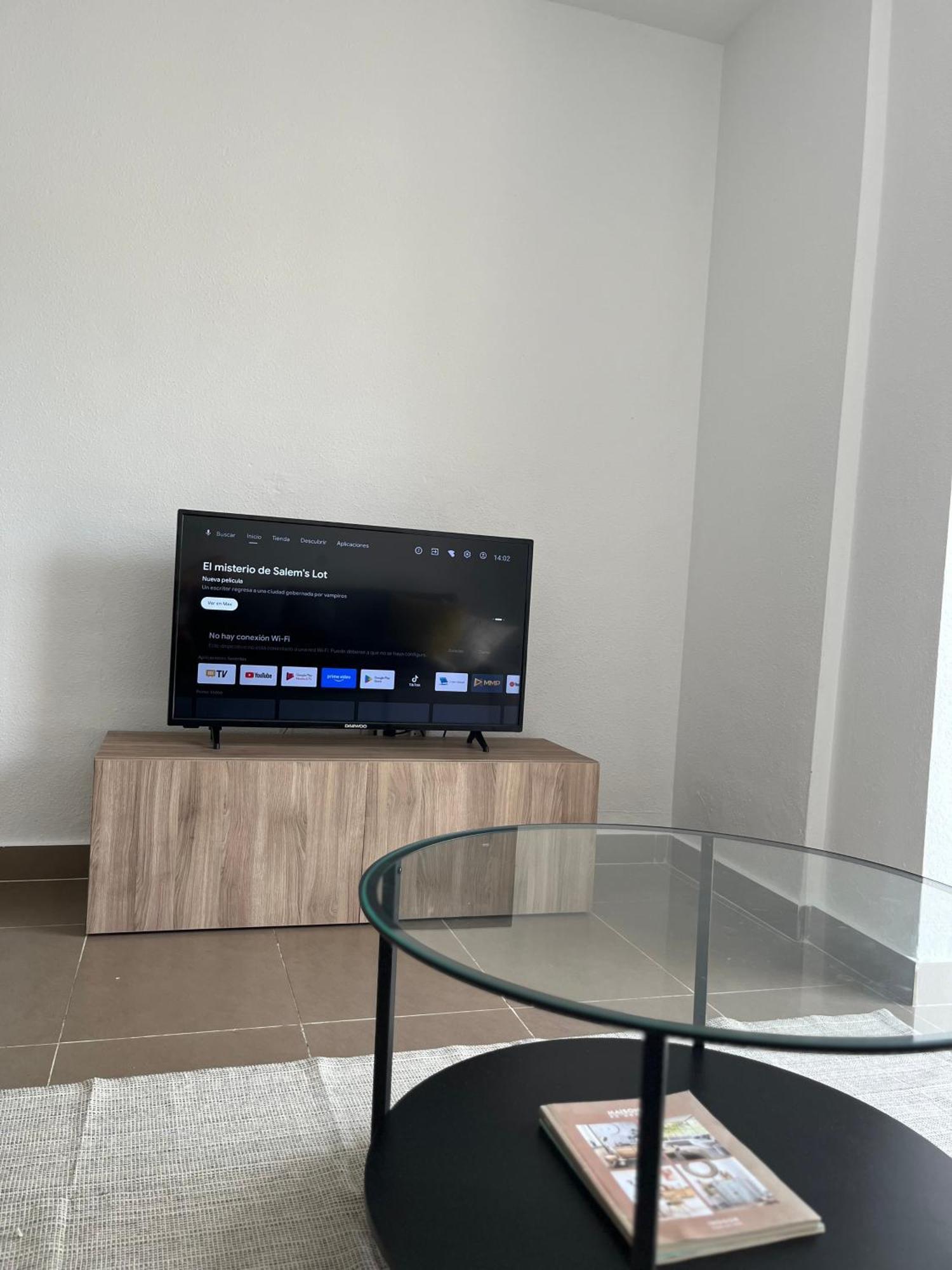 Malaga Prime Location - Stylish Apartment With Free Wifi, Free Parking, Steps From The Historic Center Extérieur photo